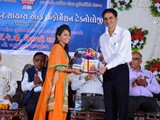 Prize Distribution by Shri G. R. Kansagrasir